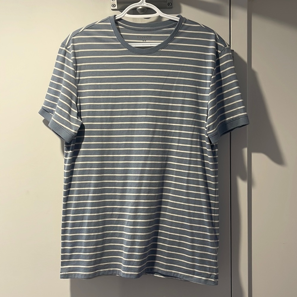 RW & CO T-Shirt.